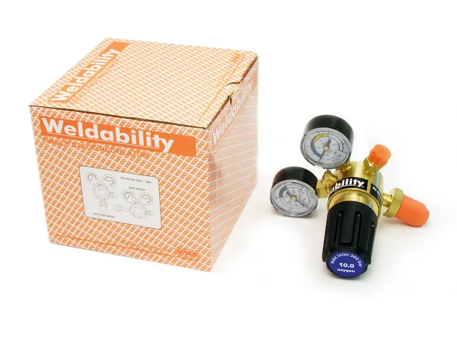 Single-Stage Two-Gauge Regulator — 10 Bar