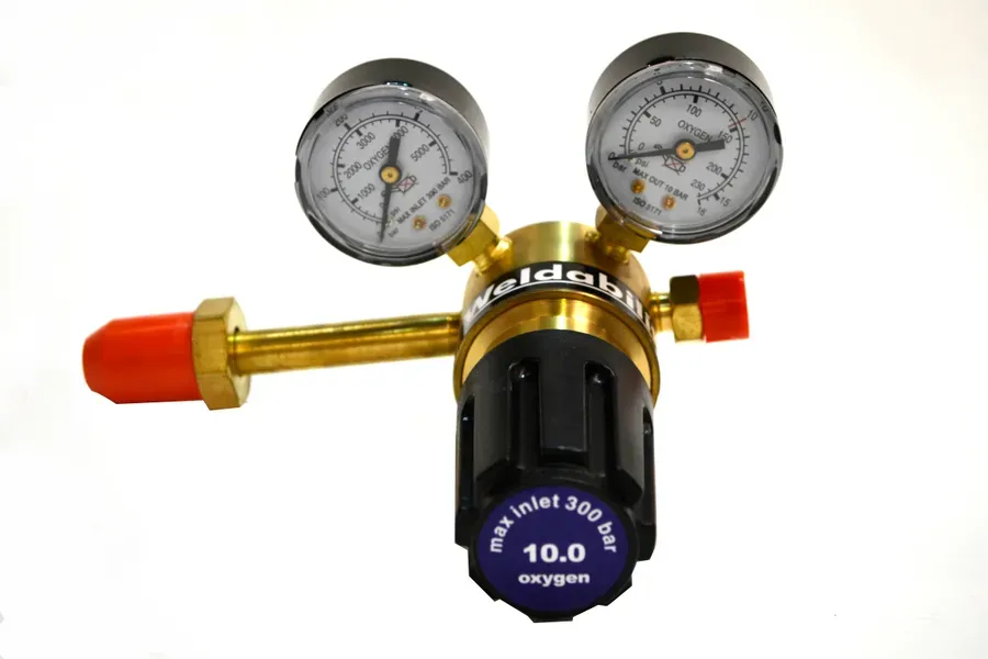 Single-Stage Two-Gauge Regulator — 10 Bar