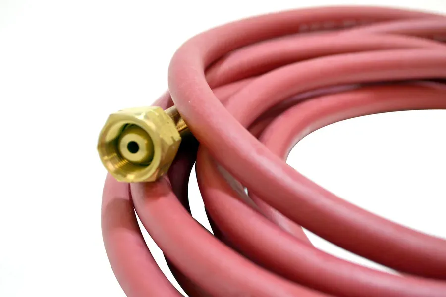 6mm x 5 Metre Fitted Acetylene (Red) Hose 1/4" Check Valves — image 3