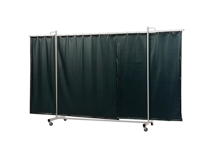 CEPRO Robusto Triptych Screen / CEPRO Green-9 Curtain