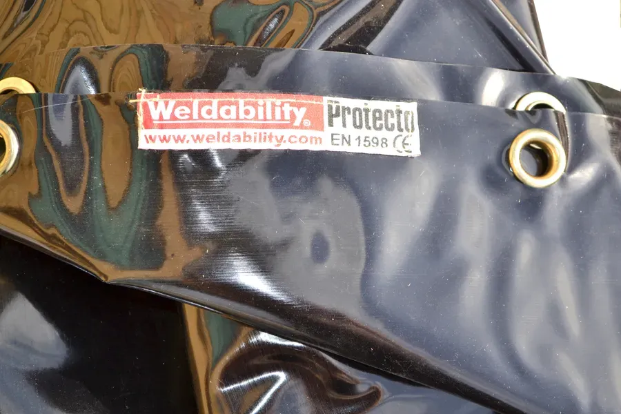 Lo-Vis Green PVC Welding Curtain, ISO 25980 — 6x8ft — image 2